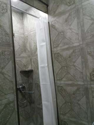 Проживание в семье Guesthouse Elene Тбилиси Трехместный номер «Комфорт»-5